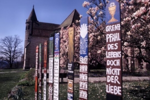 Seelenbretter&reg; vor dem Kloster Lorch 2007