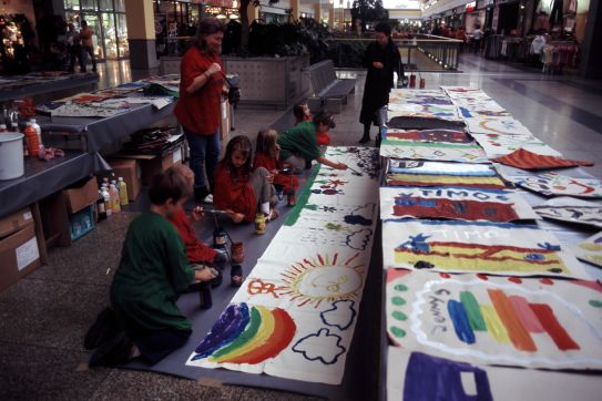 Kindermalen im Blautal Center Ulm, August 2005