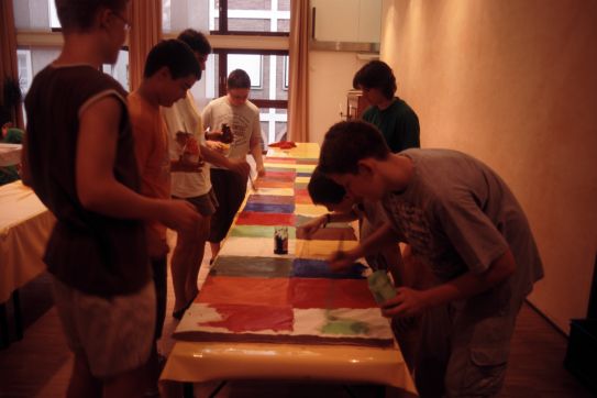 Workshop Fahnenmalen, Evangelisches Gemeindezentrum St. Johannis Weinheim/Bergstra&szlig;e, 22. Juli 2006