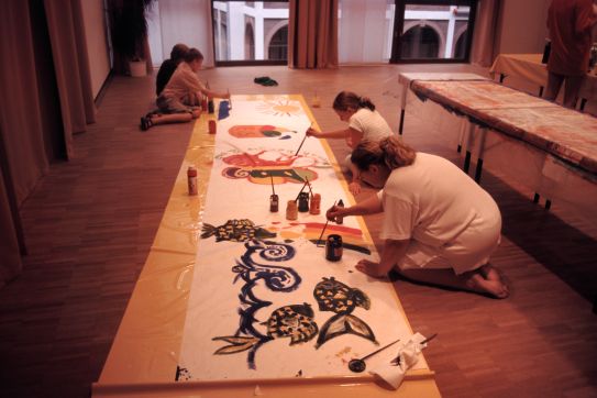 Workshop Fahnenmalen, Evangelisches Gemeindezentrum St. Johannis Weinheim/Bergstra&szlig;e, 22. Juli 2006