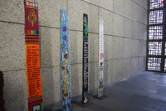 Seelenbretter® von Bali Tollak in der Epiphaniskirche Mannheim-Feudenheim, Baden-Württemberg, September bis November 2011