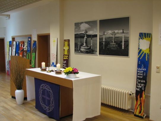 Workshop „Seelenbretter®-Malen” mit Konfirmanden und Erwachsenen im Gemeindehaus St. Stephani, Diakonisches Werk Helmstedt, 10. März und 21. April 2007